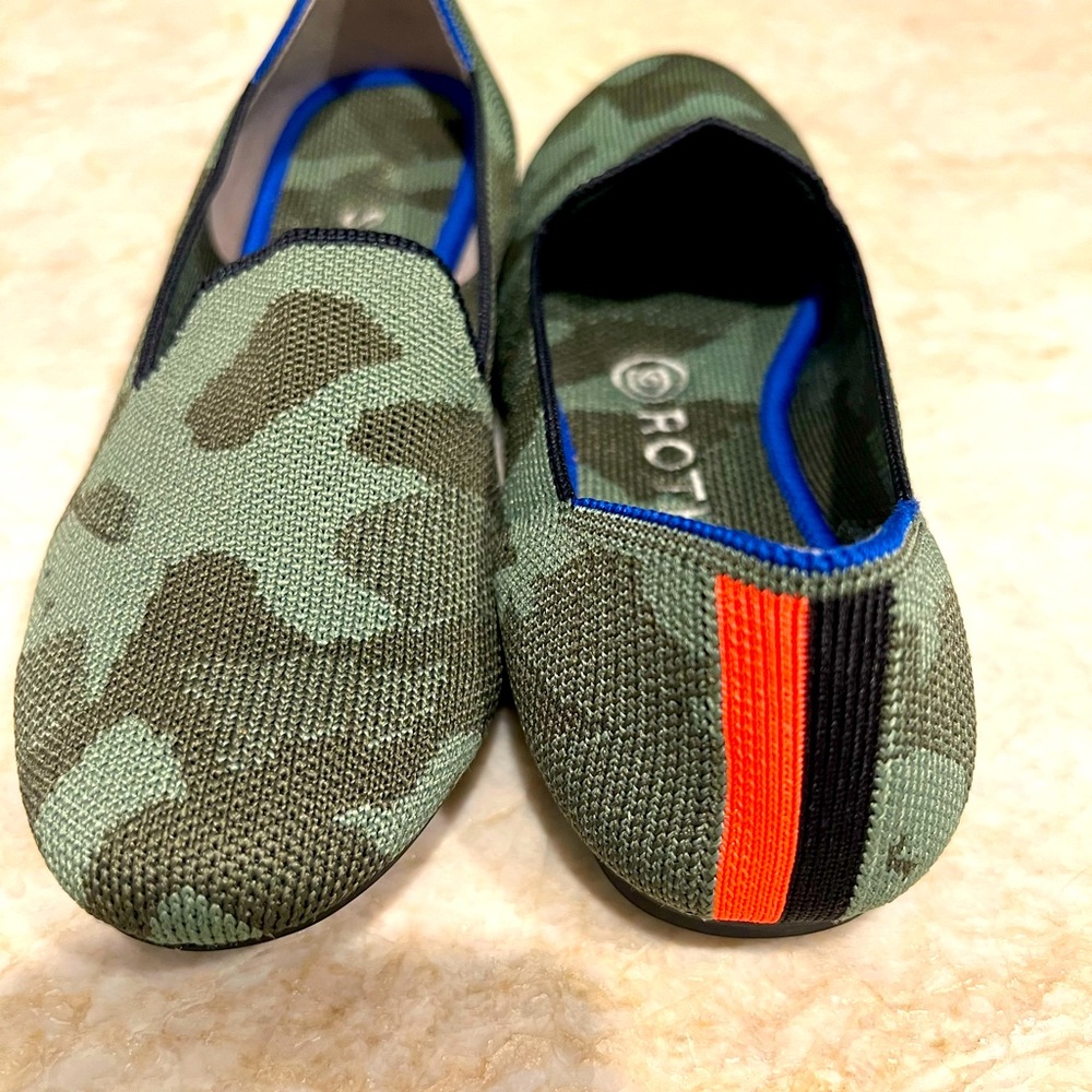 ROTHY’S loafer slip on flats. 6.5 GREAT CONDITION! - Picture 3 of 4